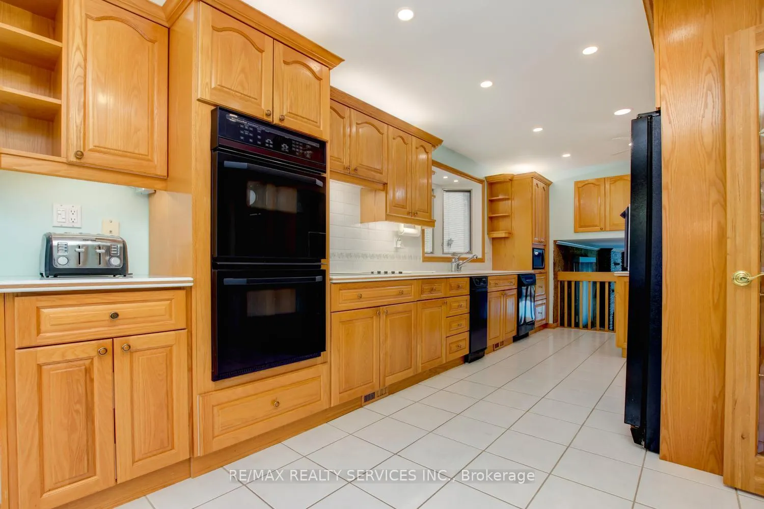 Photo 5 of 101 George Henry Boulevard, North York, Henry Farm — HOMEH