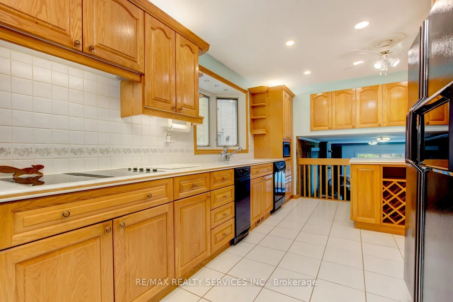 Photo 6 of 101 George Henry Boulevard, North York, Henry Farm — HOMEH