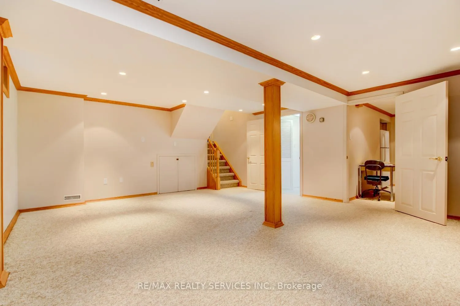 Photo 39 of 101 George Henry Boulevard, North York, Henry Farm — HOMEH