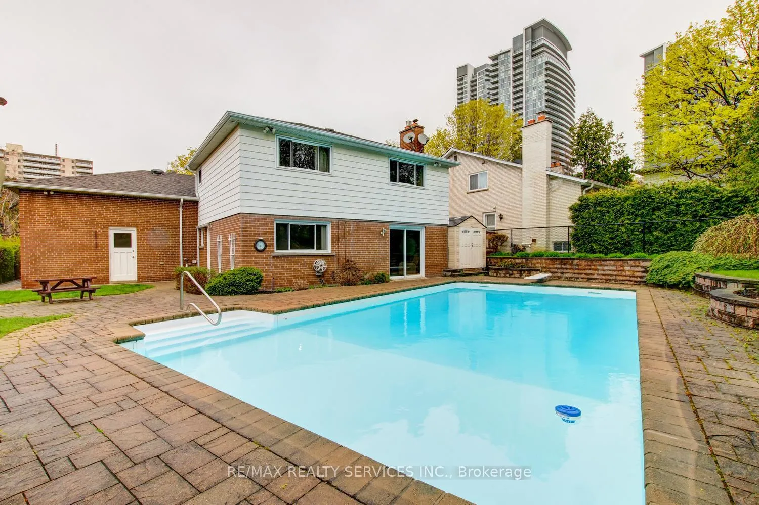 Photo 50 of 101 George Henry Boulevard, North York, Henry Farm — HOMEH