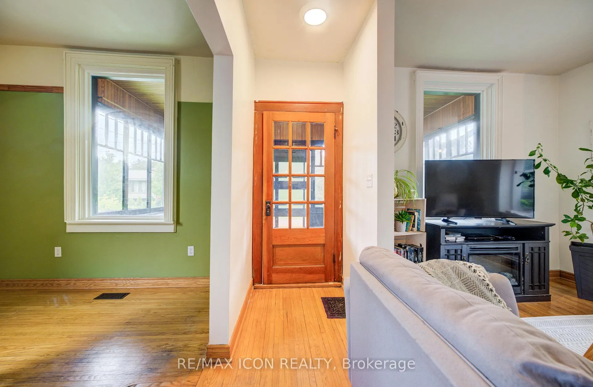 Photo 10 of 110 Brock Street, Minto — HOMEH