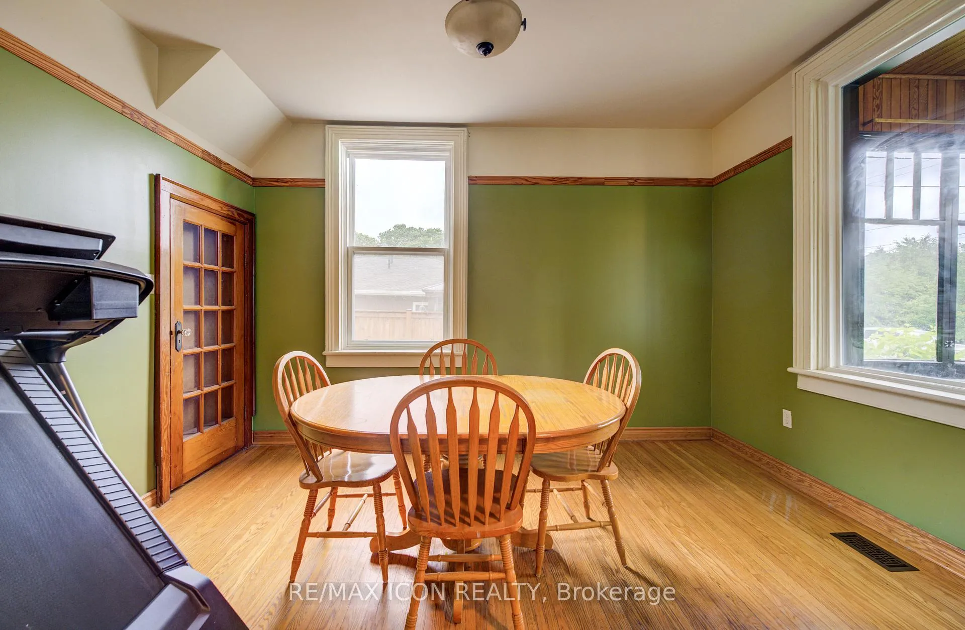 Photo 11 of 110 Brock Street, Minto — HOMEH