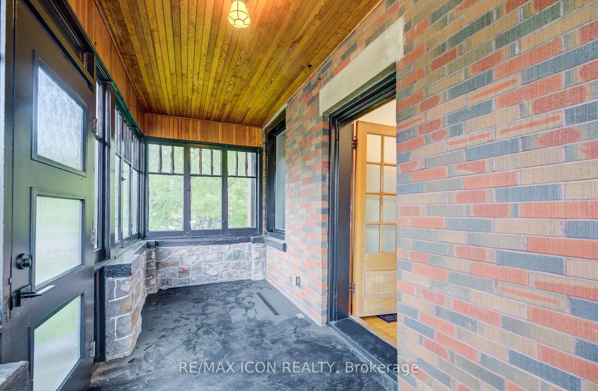 Photo 15 of 110 Brock Street, Minto — HOMEH
