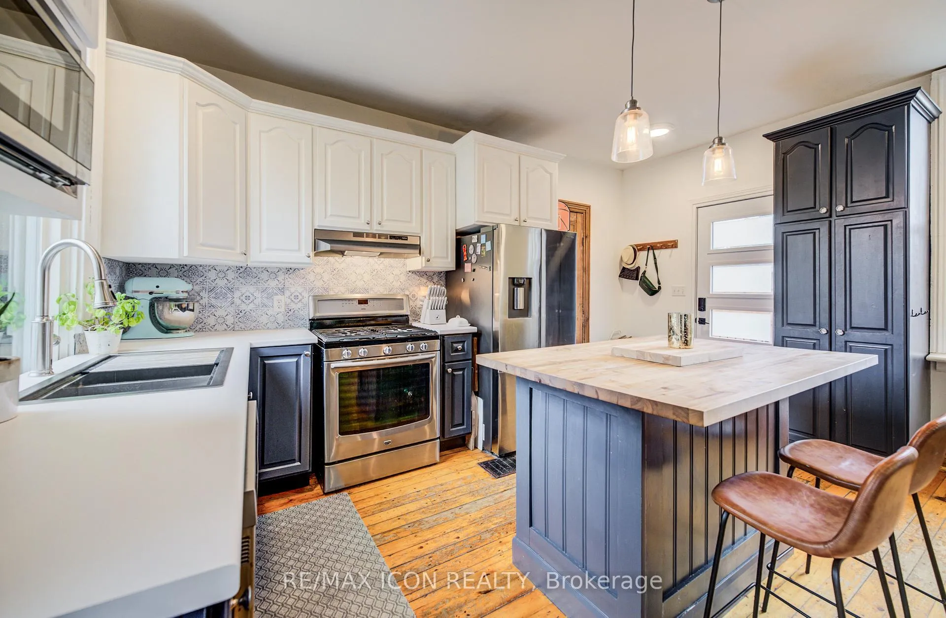 Photo 23 of 110 Brock Street, Minto — HOMEH