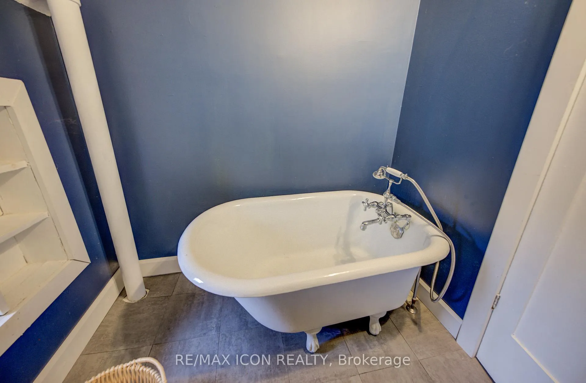Photo 33 of 110 Brock Street, Minto — HOMEH