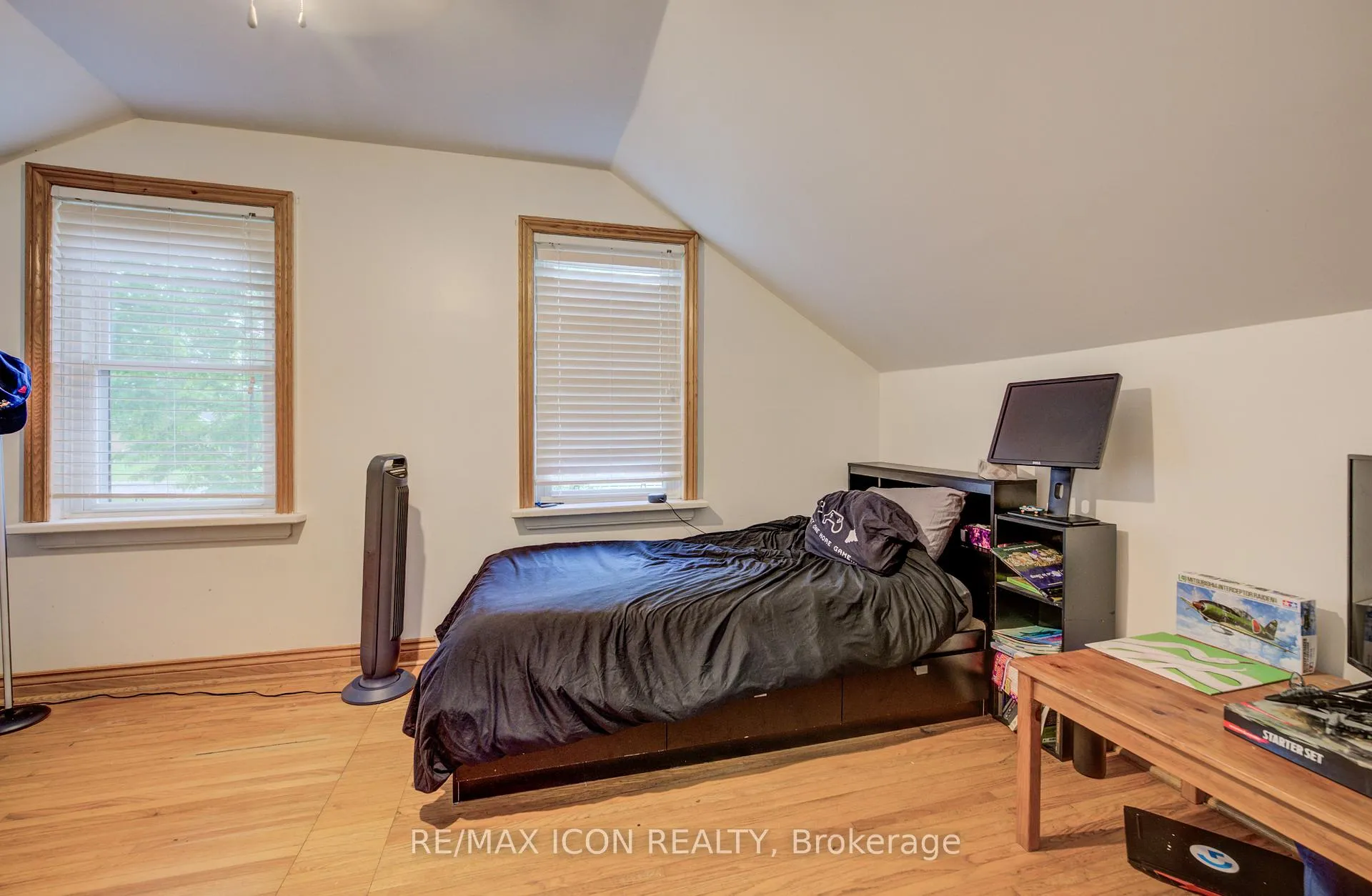 Photo 34 of 110 Brock Street, Minto — HOMEH
