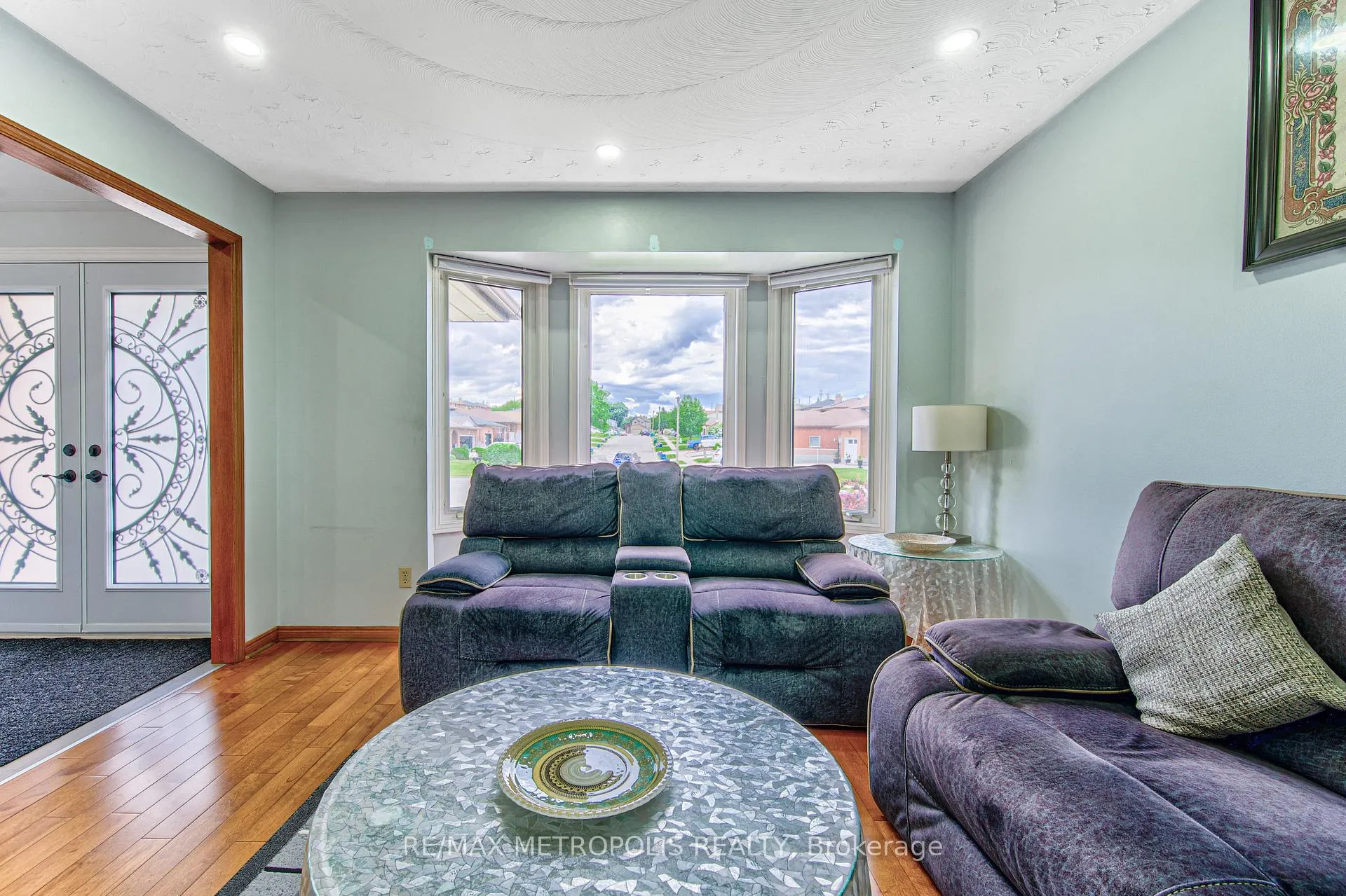 Photo 9 of 184 Stonyburn Crescent, Cambridge — HOMEH