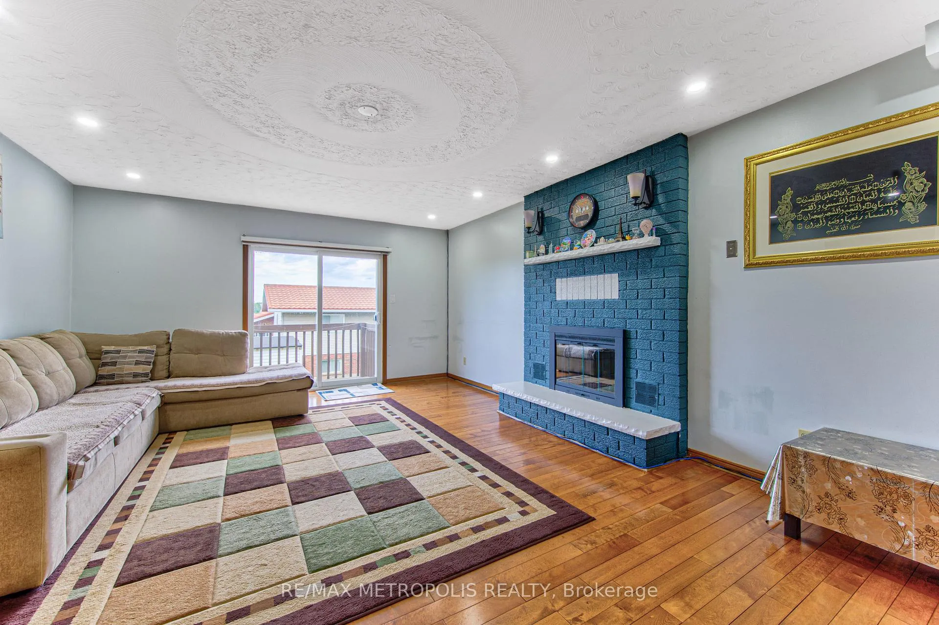 Photo 18 of 184 Stonyburn Crescent, Cambridge — HOMEH