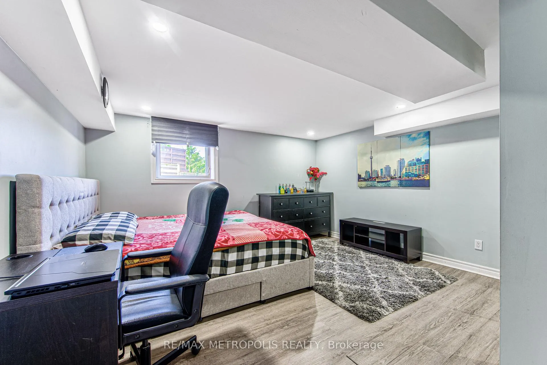 Photo 37 of 184 Stonyburn Crescent, Cambridge — HOMEH