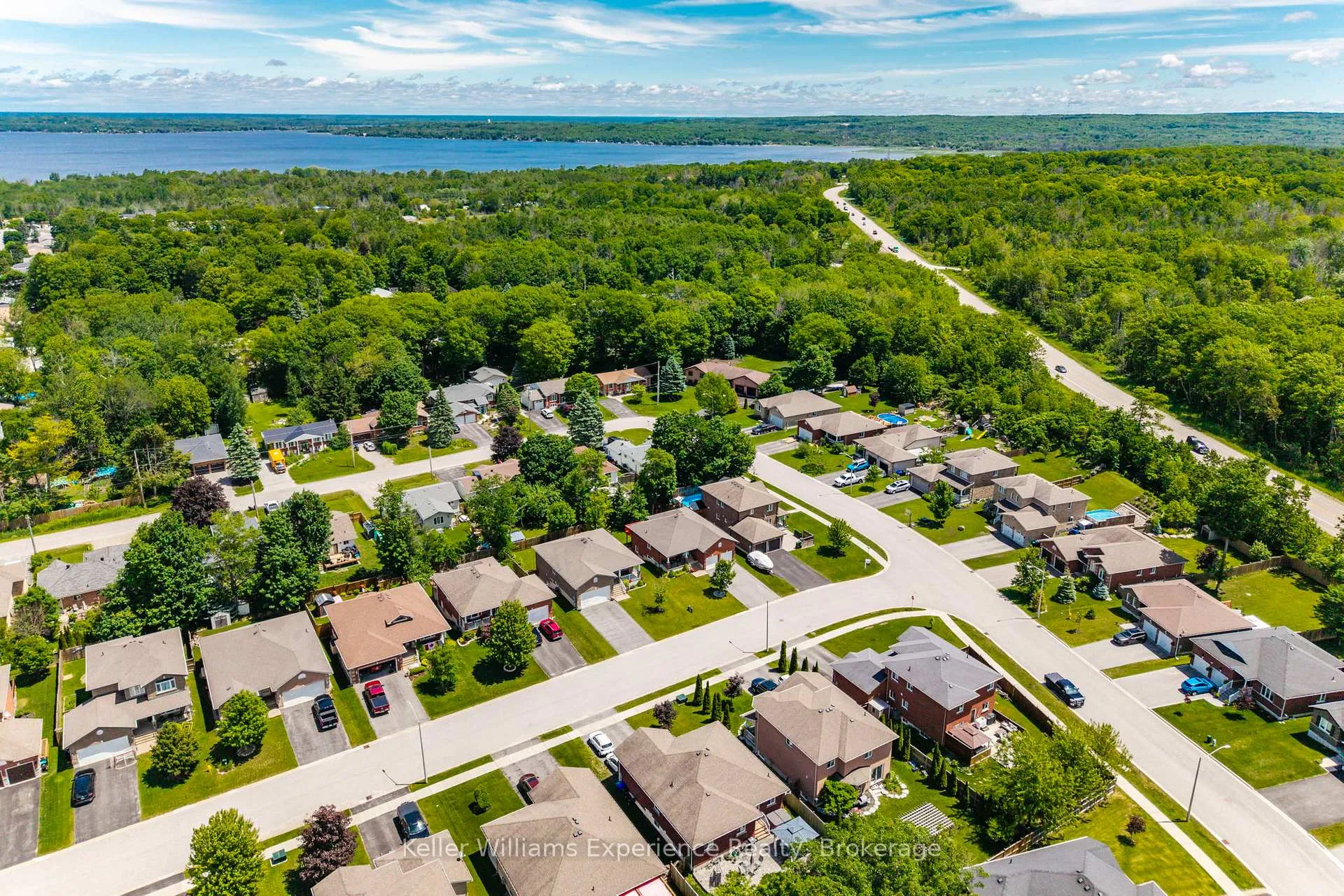 Photo 37 of 5 Sheppard Drive, Tay, Victoria Harbour — HOMEH