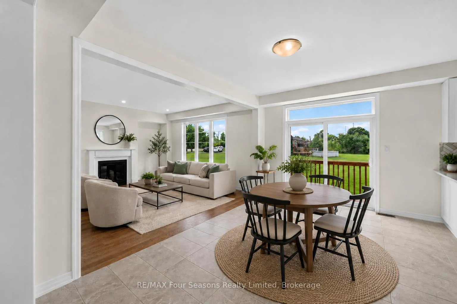 Photo 3 of 203 Coates Drive, Clearview, Rural Clearview — HOMEH