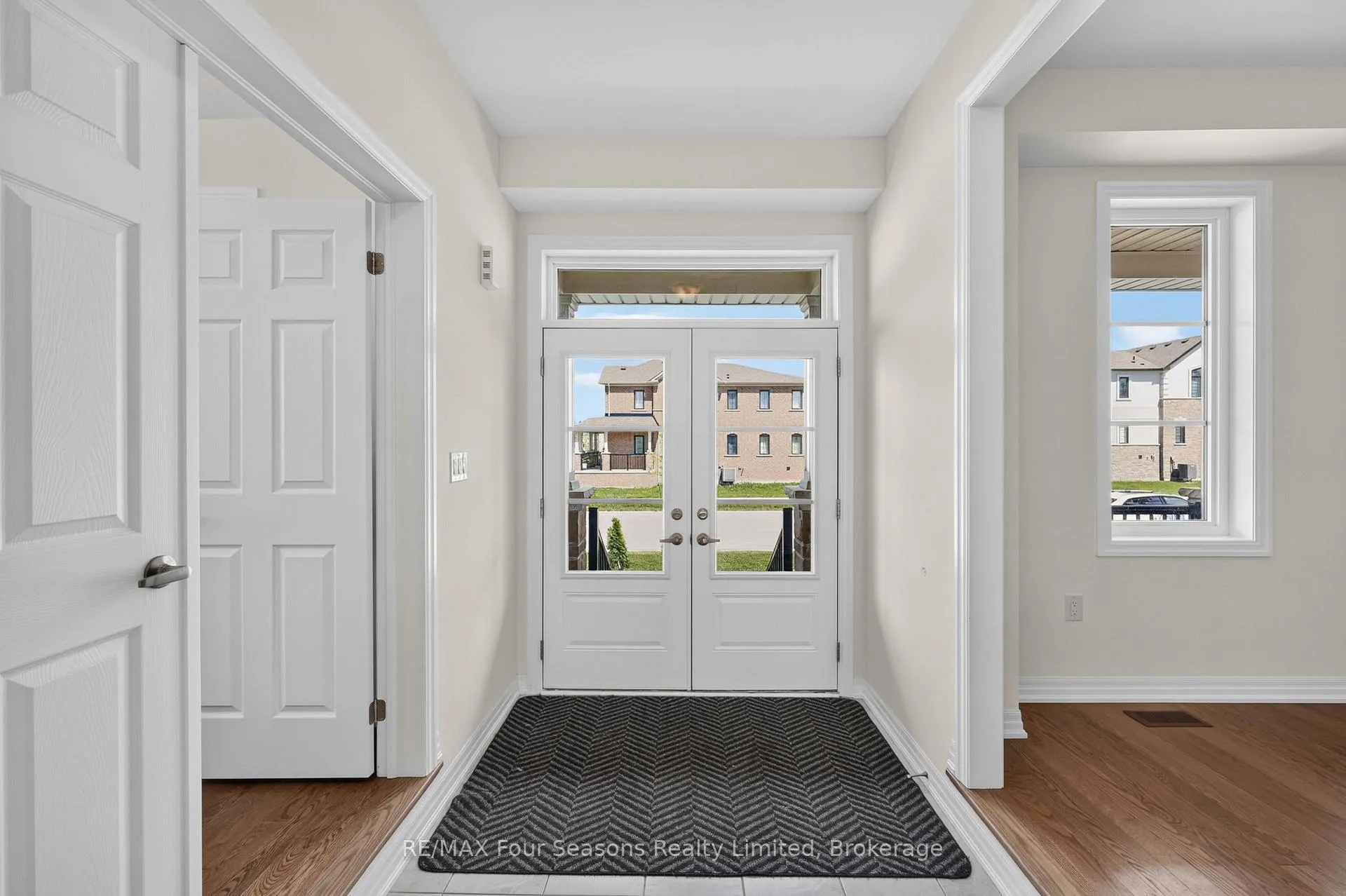 Photo 6 of 203 Coates Drive, Clearview, Rural Clearview — HOMEH