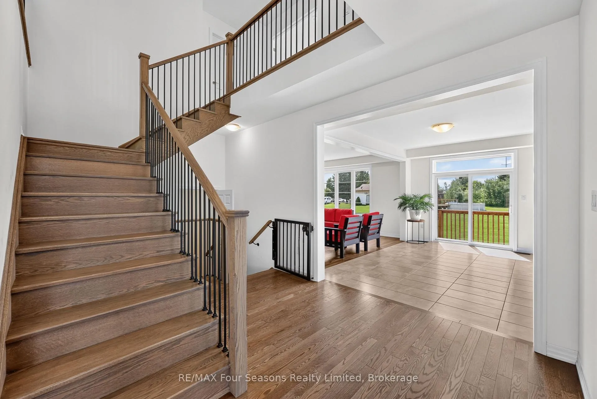 Photo 12 of 203 Coates Drive, Clearview, Rural Clearview — HOMEH