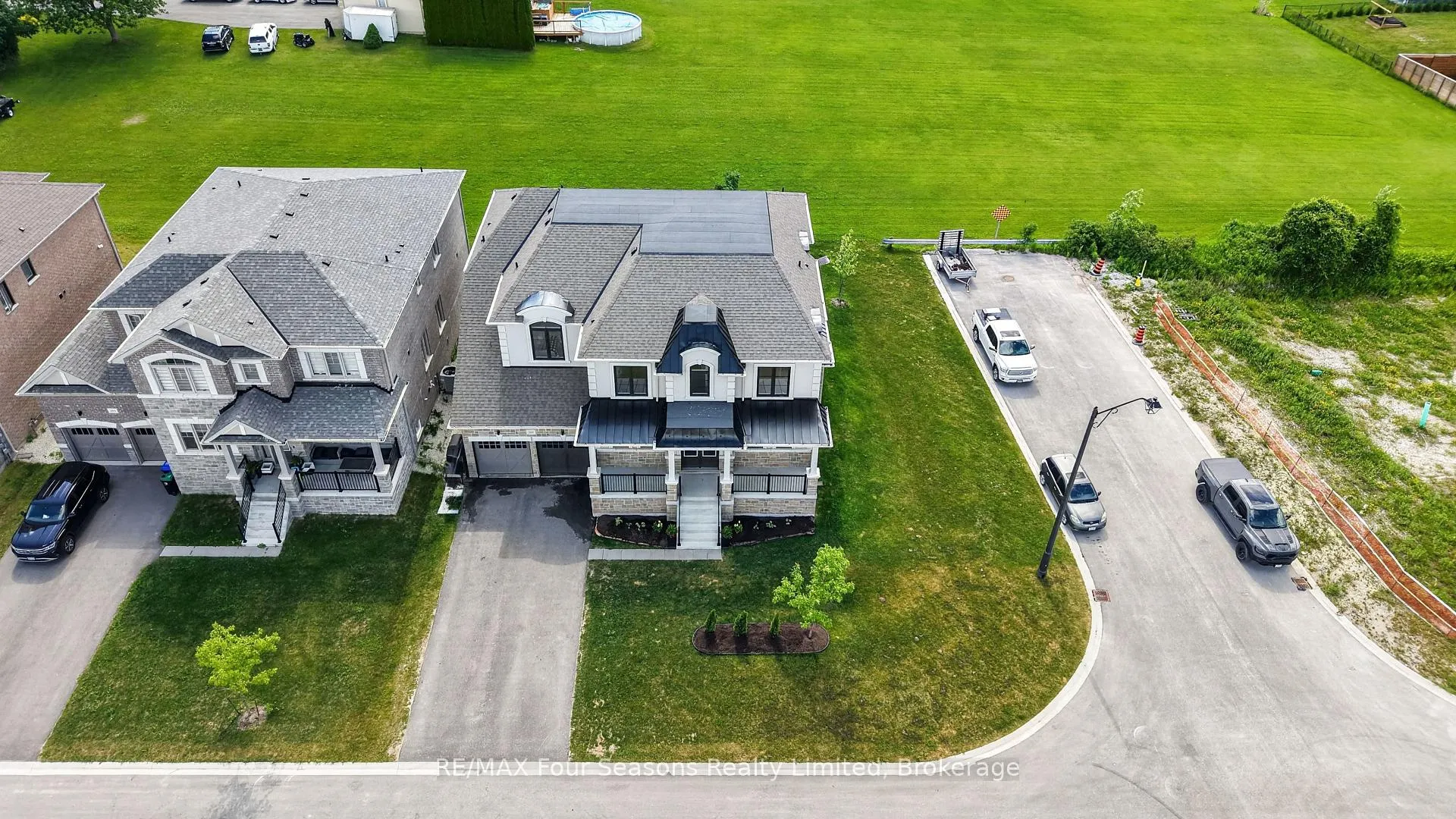 Photo 45 of 203 Coates Drive, Clearview, Rural Clearview — HOMEH