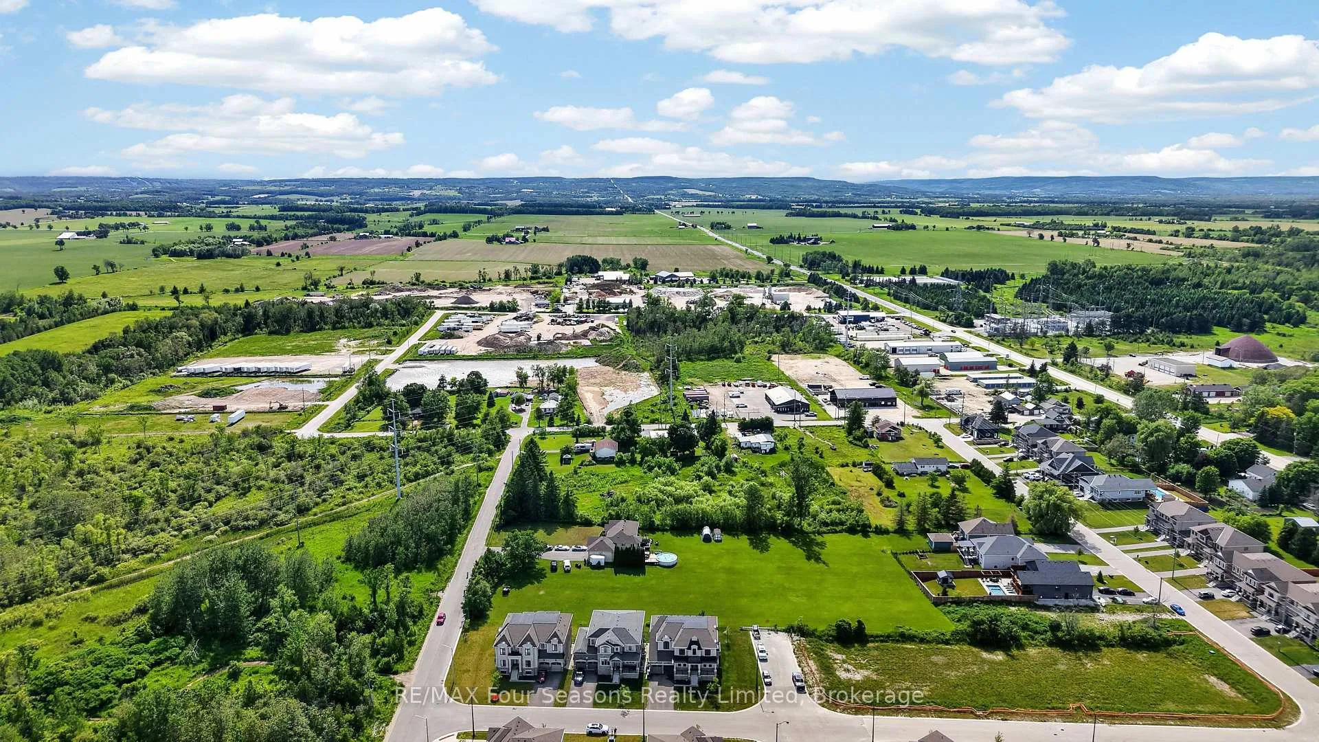 Photo 47 of 203 Coates Drive, Clearview, Rural Clearview — HOMEH