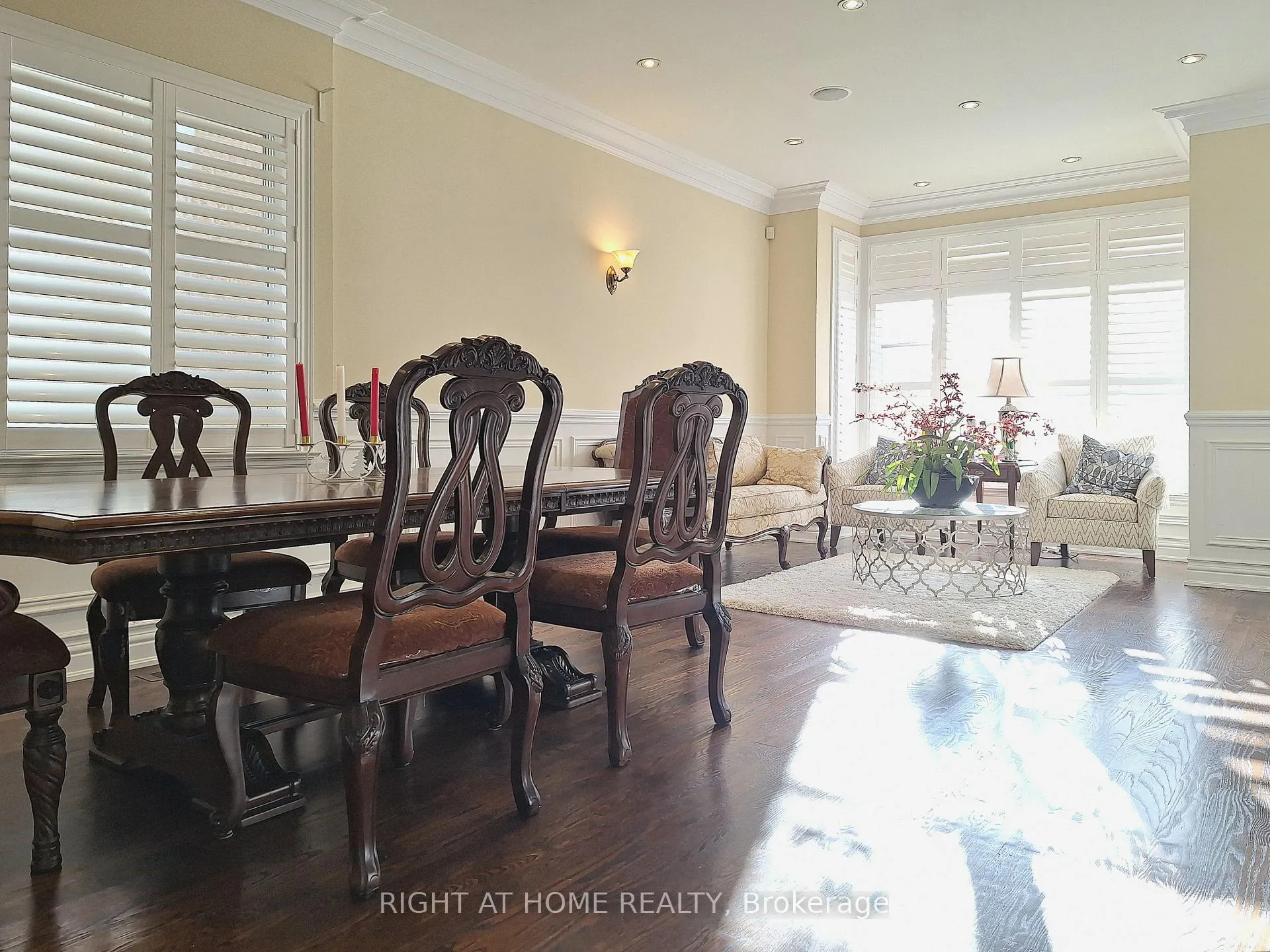 Photo 4 of 378 Douglas Avenue, Toronto, Bedford Park-Nortown — HOMEH