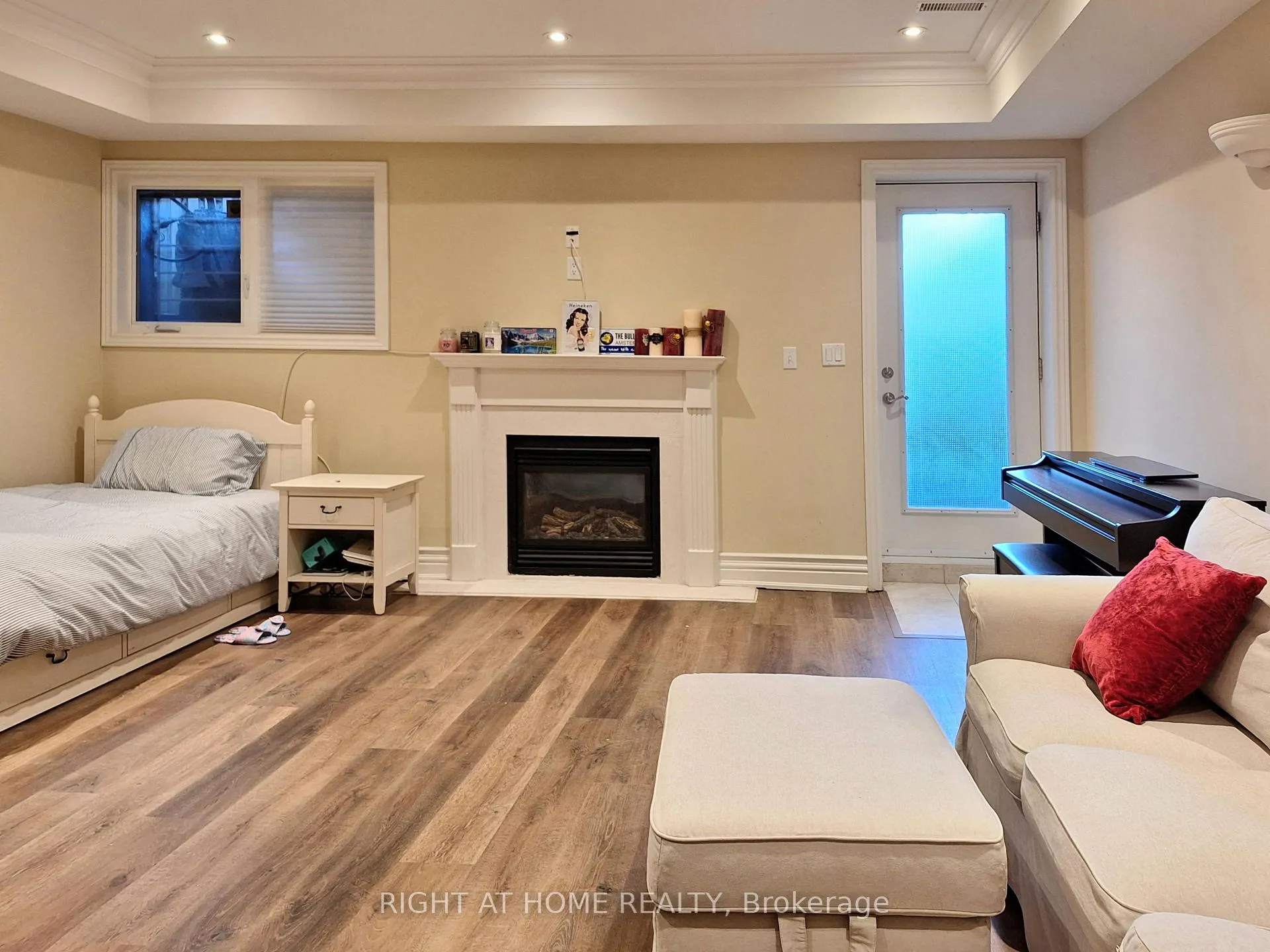 Photo 9 of 378 Douglas Avenue, Toronto, Bedford Park-Nortown — HOMEH