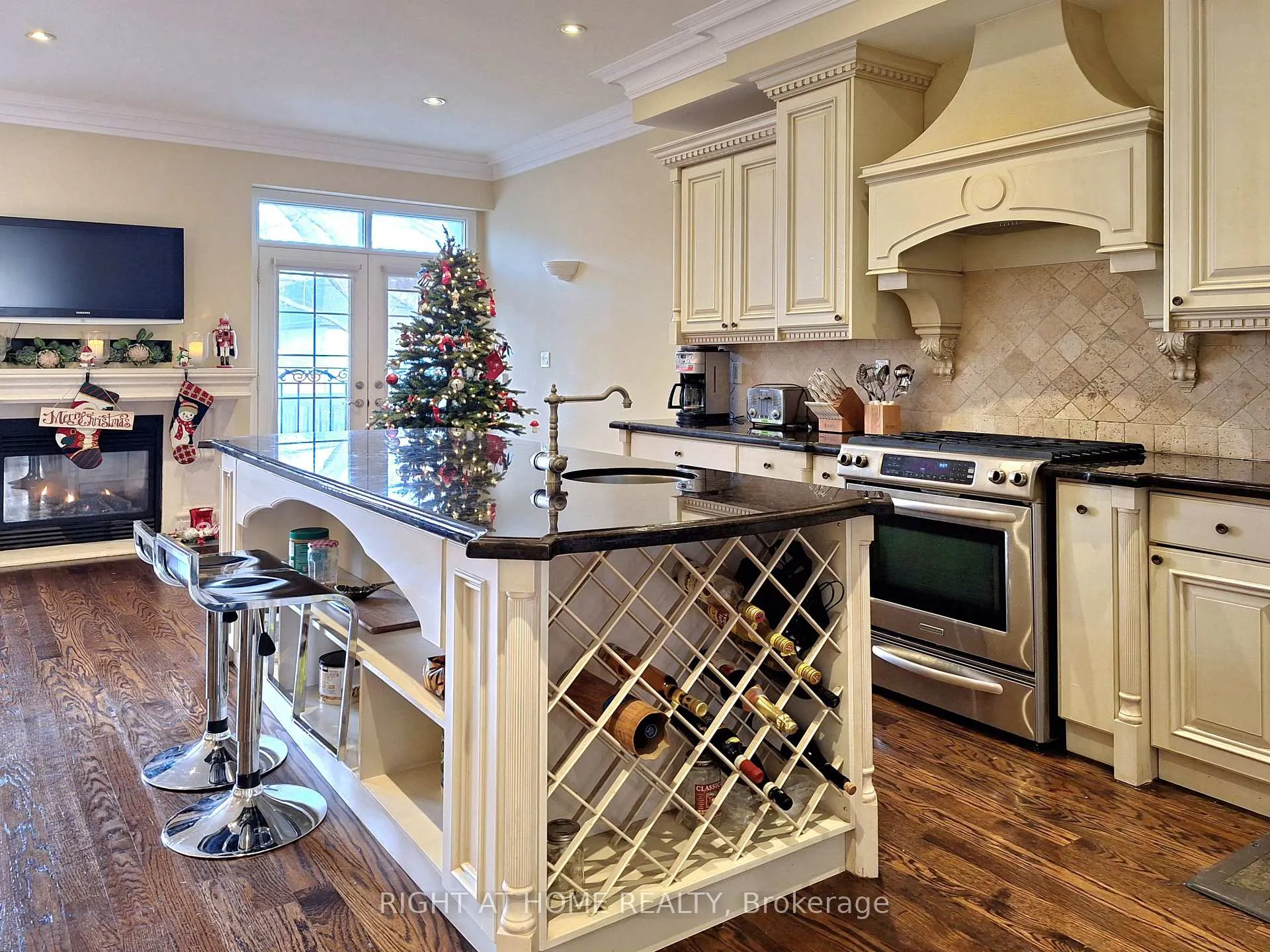 Photo 14 of 378 Douglas Avenue, Toronto, Bedford Park-Nortown — HOMEH