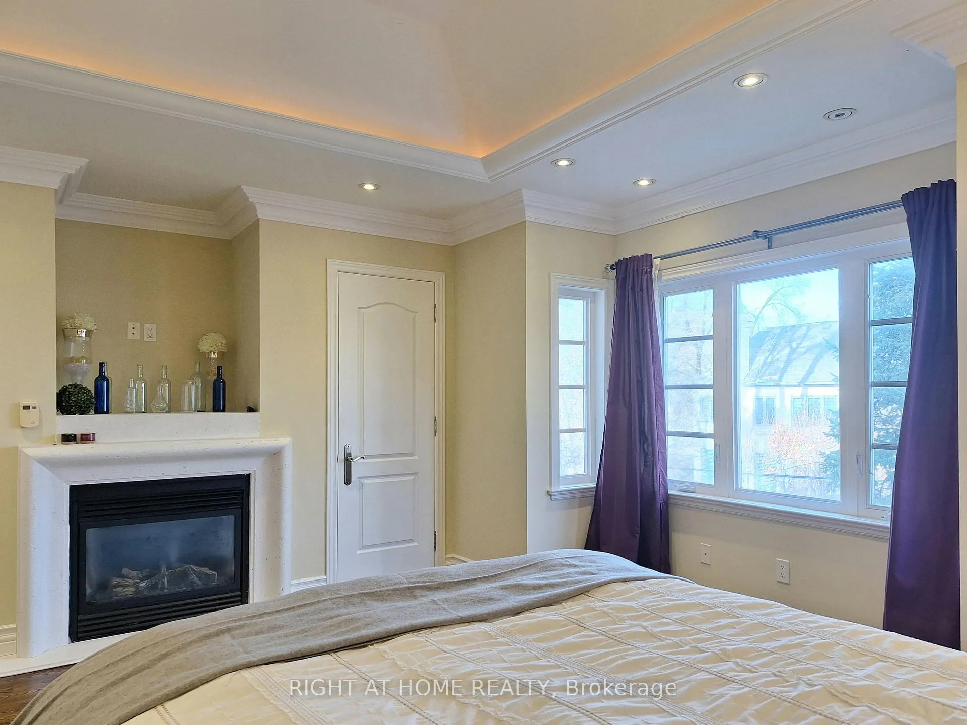 Photo 24 of 378 Douglas Avenue, Toronto, Bedford Park-Nortown — HOMEH