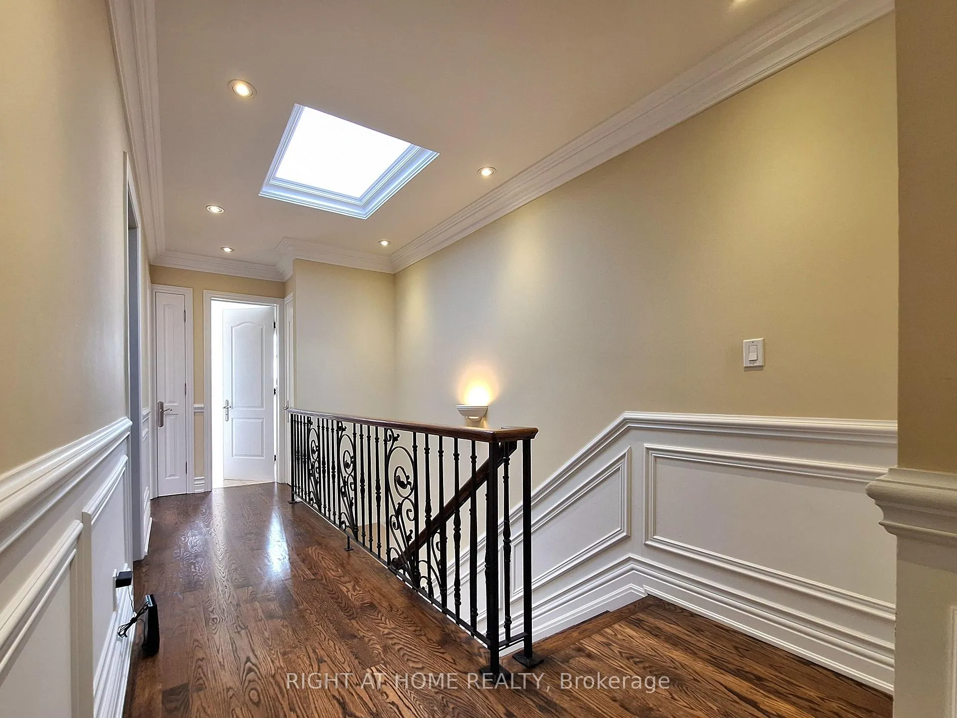 Photo 26 of 378 Douglas Avenue, Toronto, Bedford Park-Nortown — HOMEH