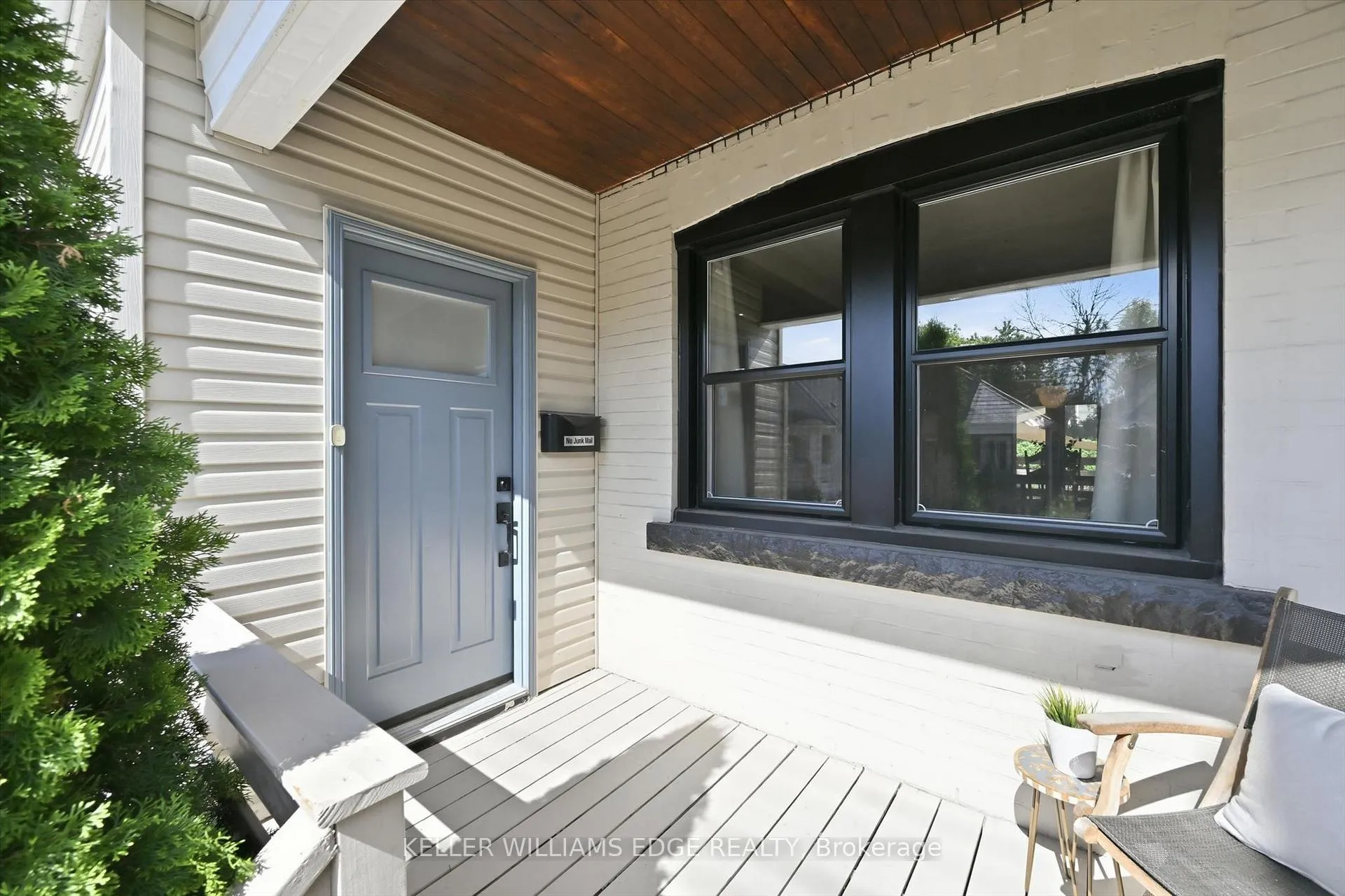 Photo 4 of 77 Cameron Avenue N, Hamilton, Homeside — HOMEH