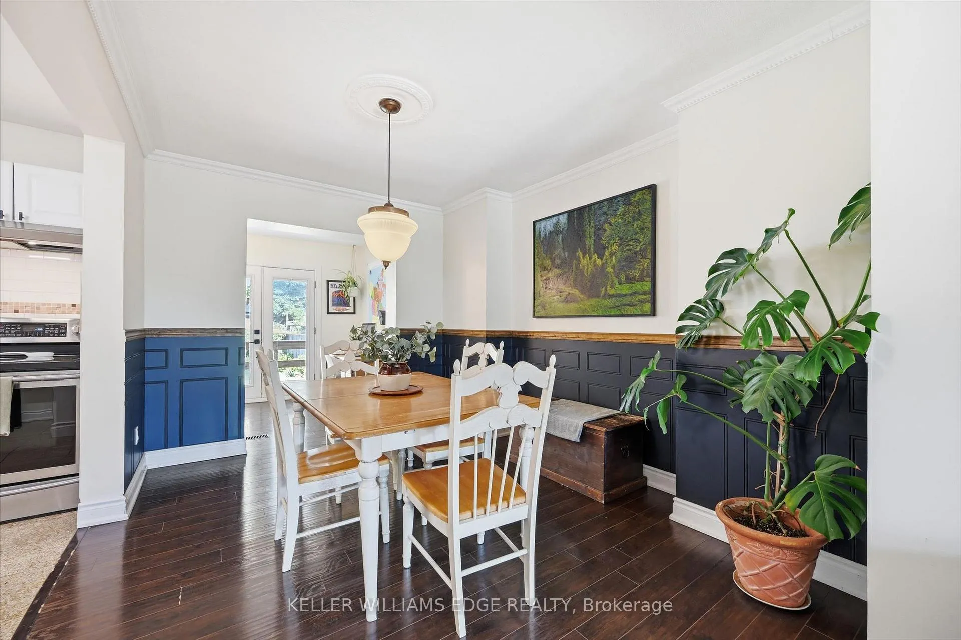Photo 10 of 77 Cameron Avenue N, Hamilton, Homeside — HOMEH