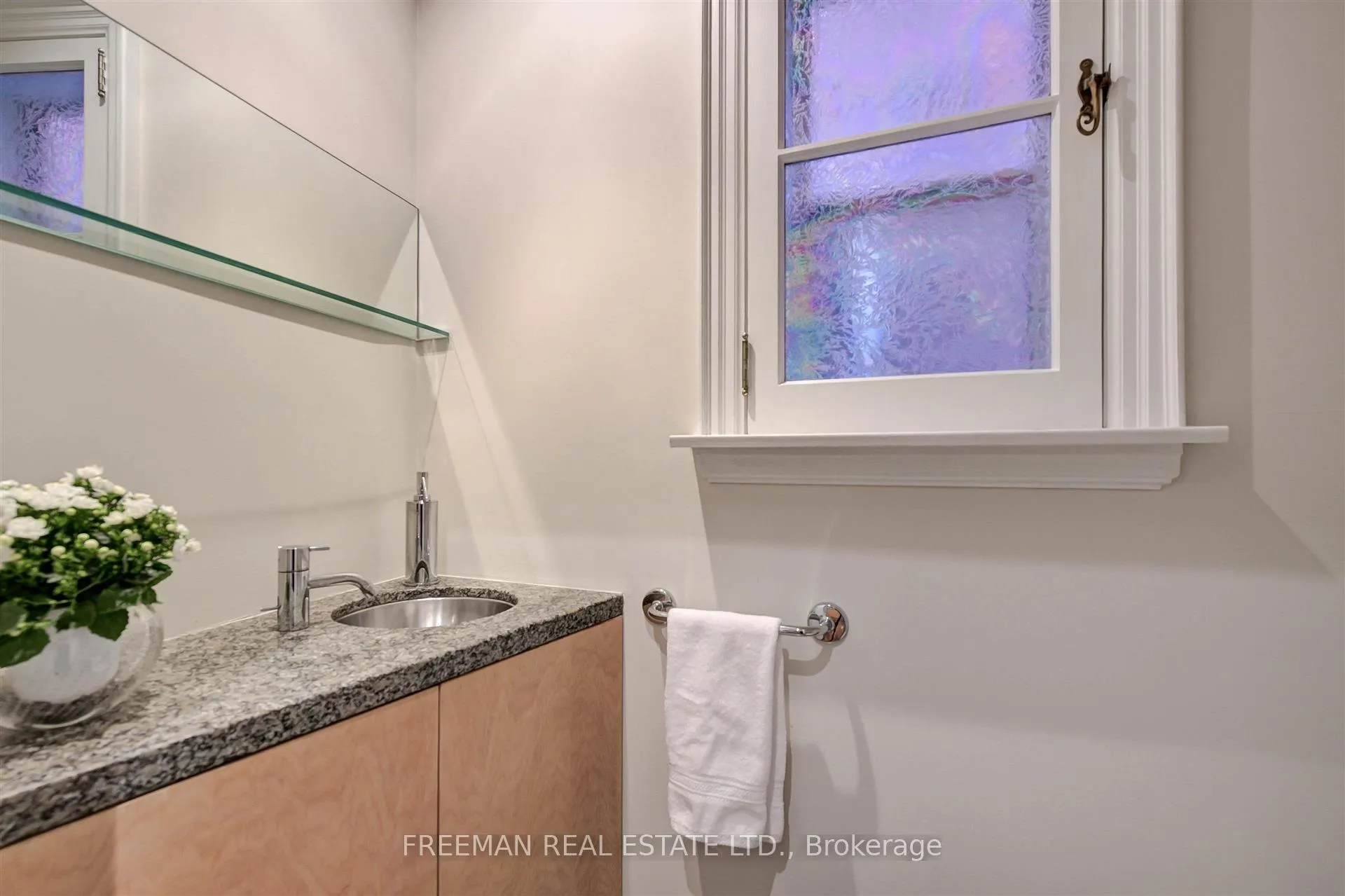 Photo 14 of 579 Palmerston Avenue, Toronto, The Annex — HOMEH