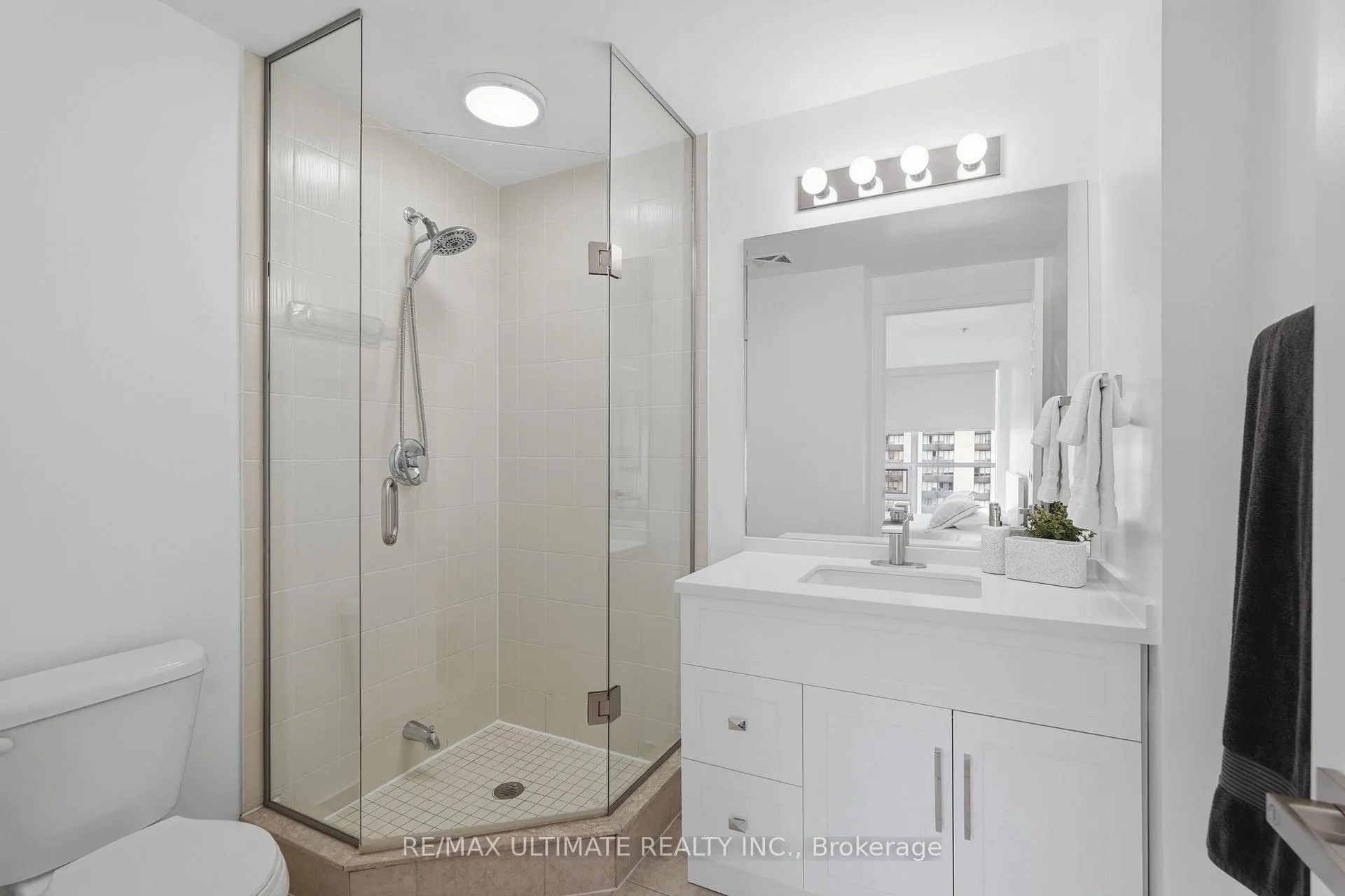Photo 14 of Unit 801, 15 James Finlay Way, North York, Downsview-Roding-CFB — HOMEH