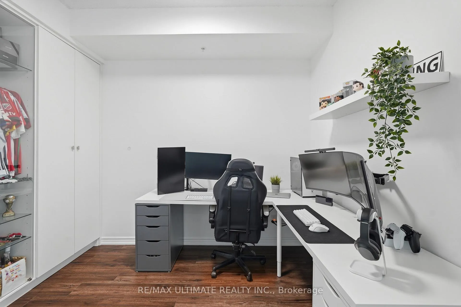 Photo 15 of Unit 801, 15 James Finlay Way, North York, Downsview-Roding-CFB — HOMEH