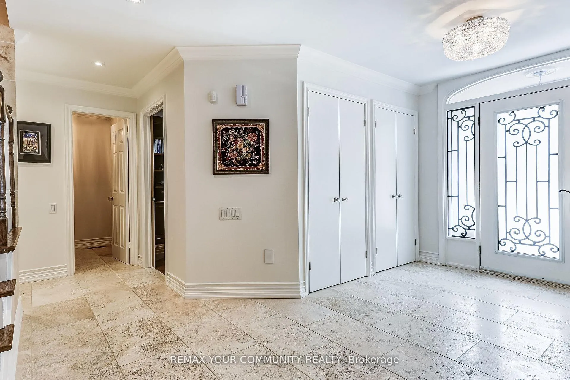 Photo 5 of 30 Deanbank Drive, Markham, Thornhill — HOMEH