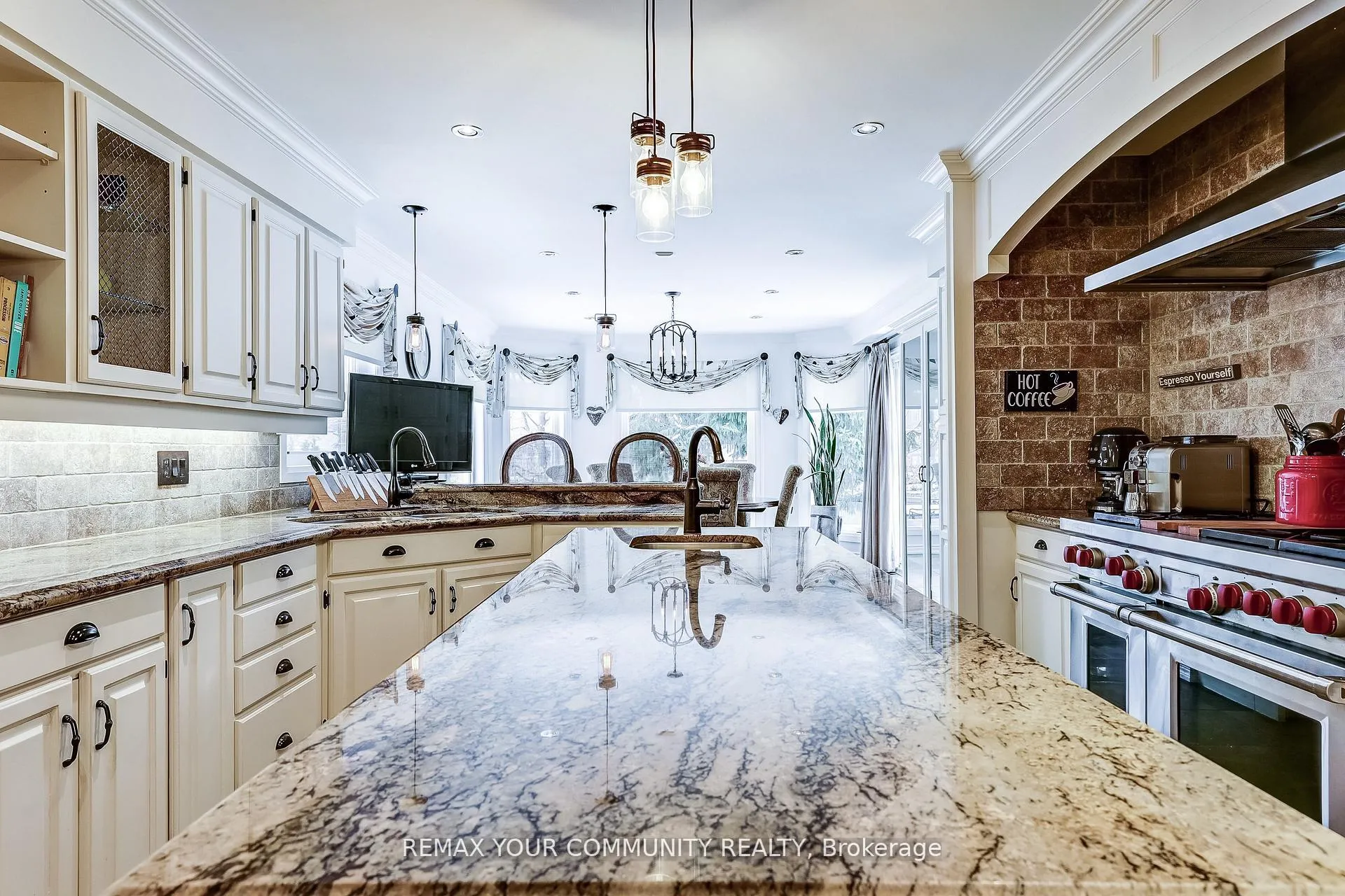 Photo 20 of 30 Deanbank Drive, Markham, Thornhill — HOMEH