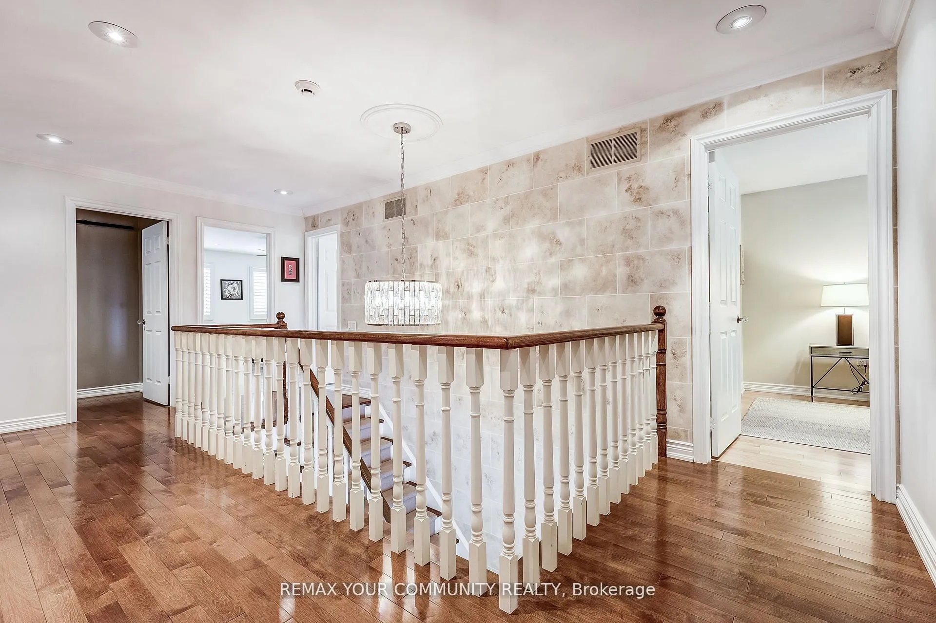 Photo 27 of 30 Deanbank Drive, Markham, Thornhill — HOMEH