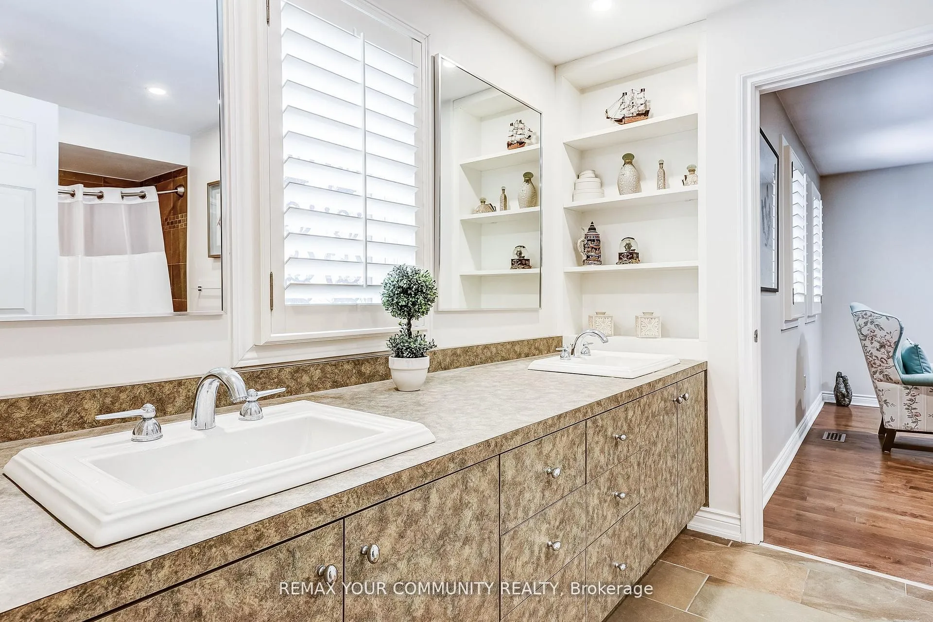 Photo 30 of 30 Deanbank Drive, Markham, Thornhill — HOMEH