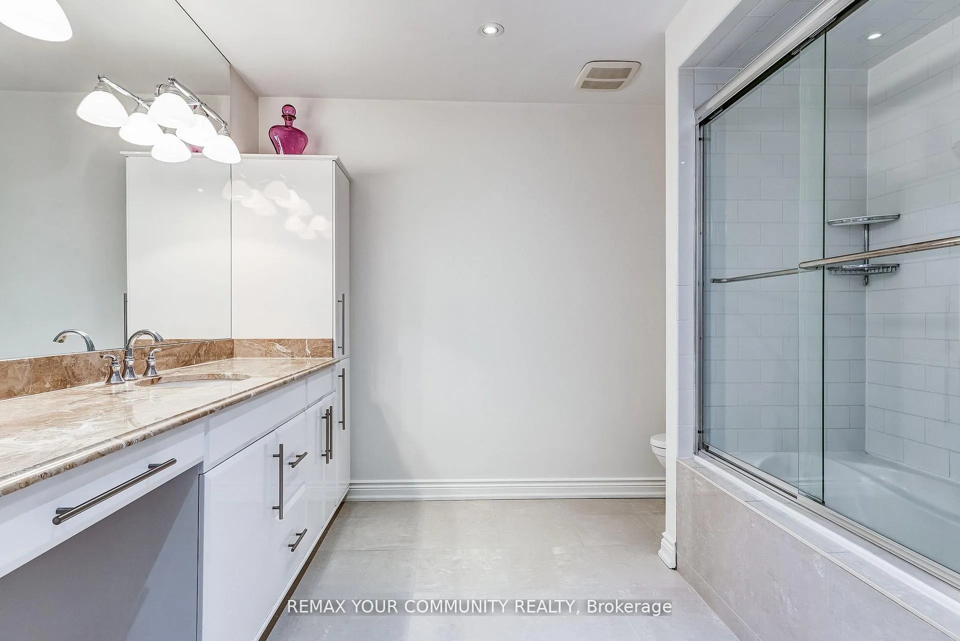 Photo 42 of 30 Deanbank Drive, Markham, Thornhill — HOMEH