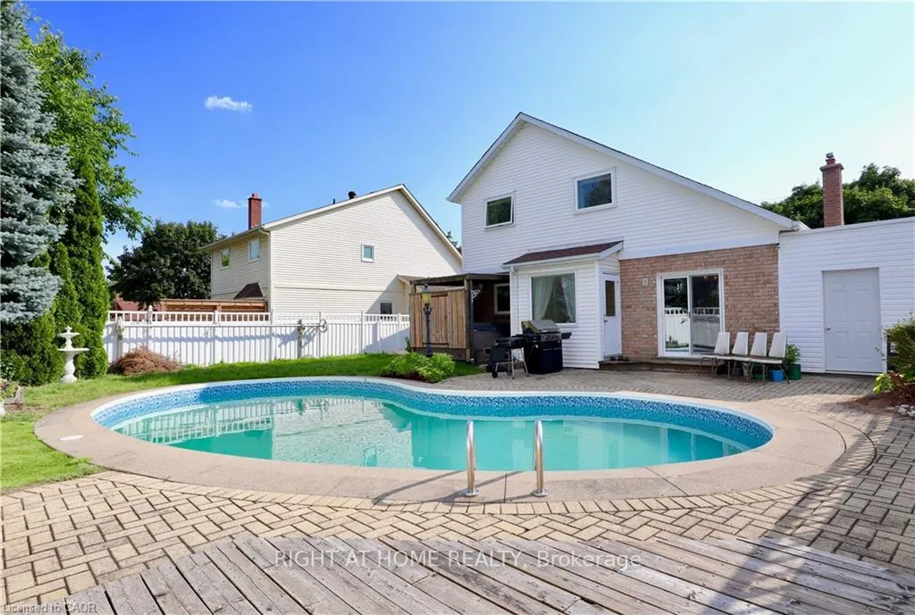 Photo 1 of 432 Heritage Drive, Kitchener, Grand River North — HOMEH