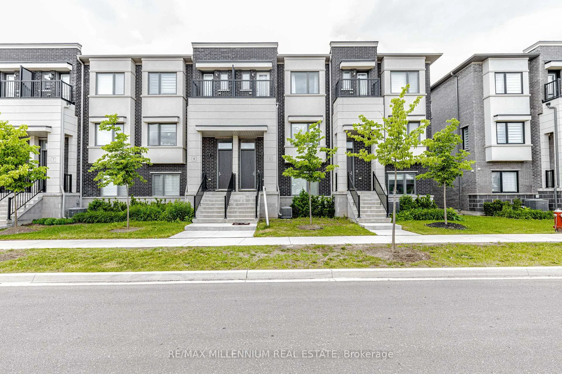 Photo 1 of 11 Lambert Lane, Caledon, Bolton East — HOMEH