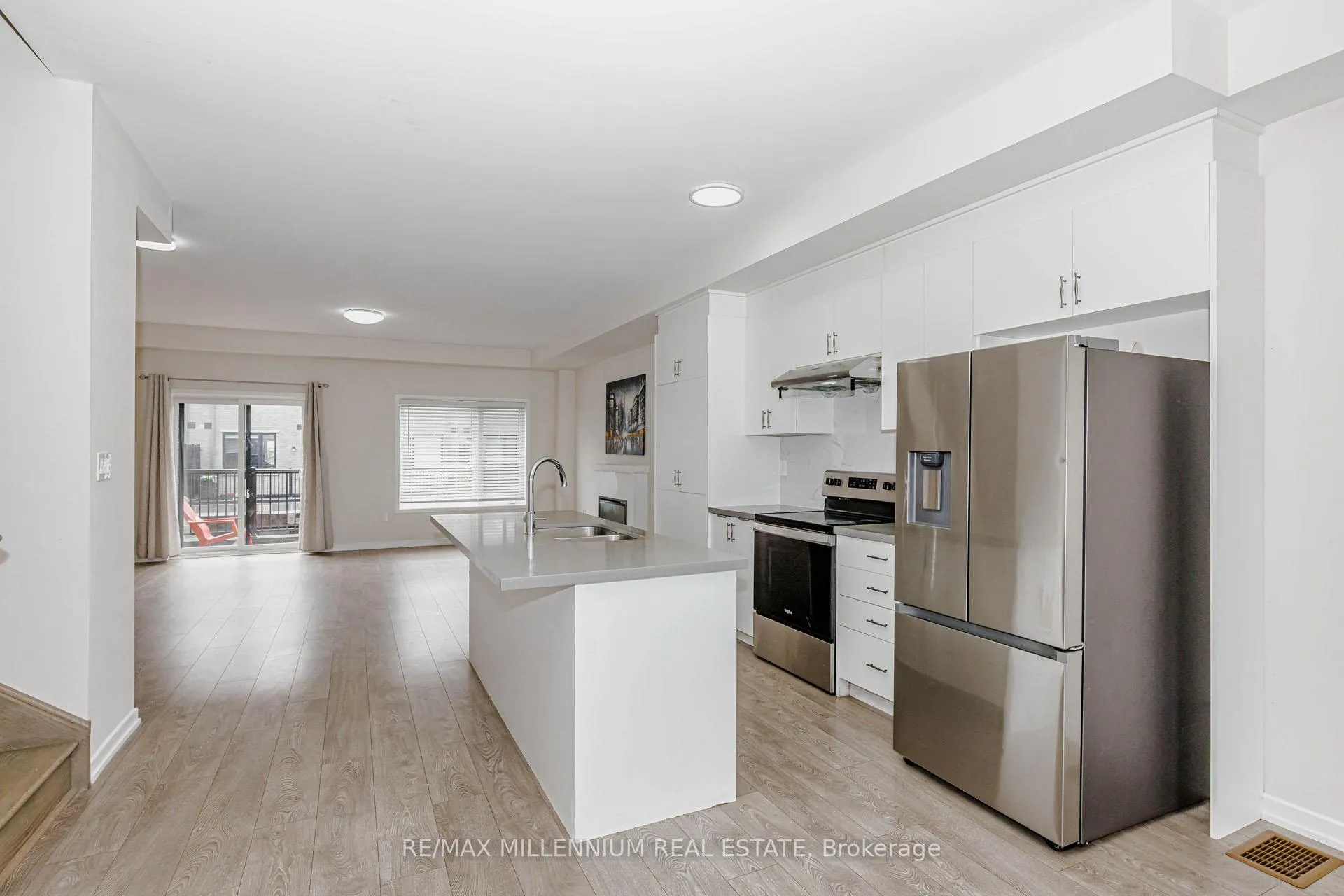 Photo 8 of 11 Lambert Lane, Caledon, Bolton East — HOMEH