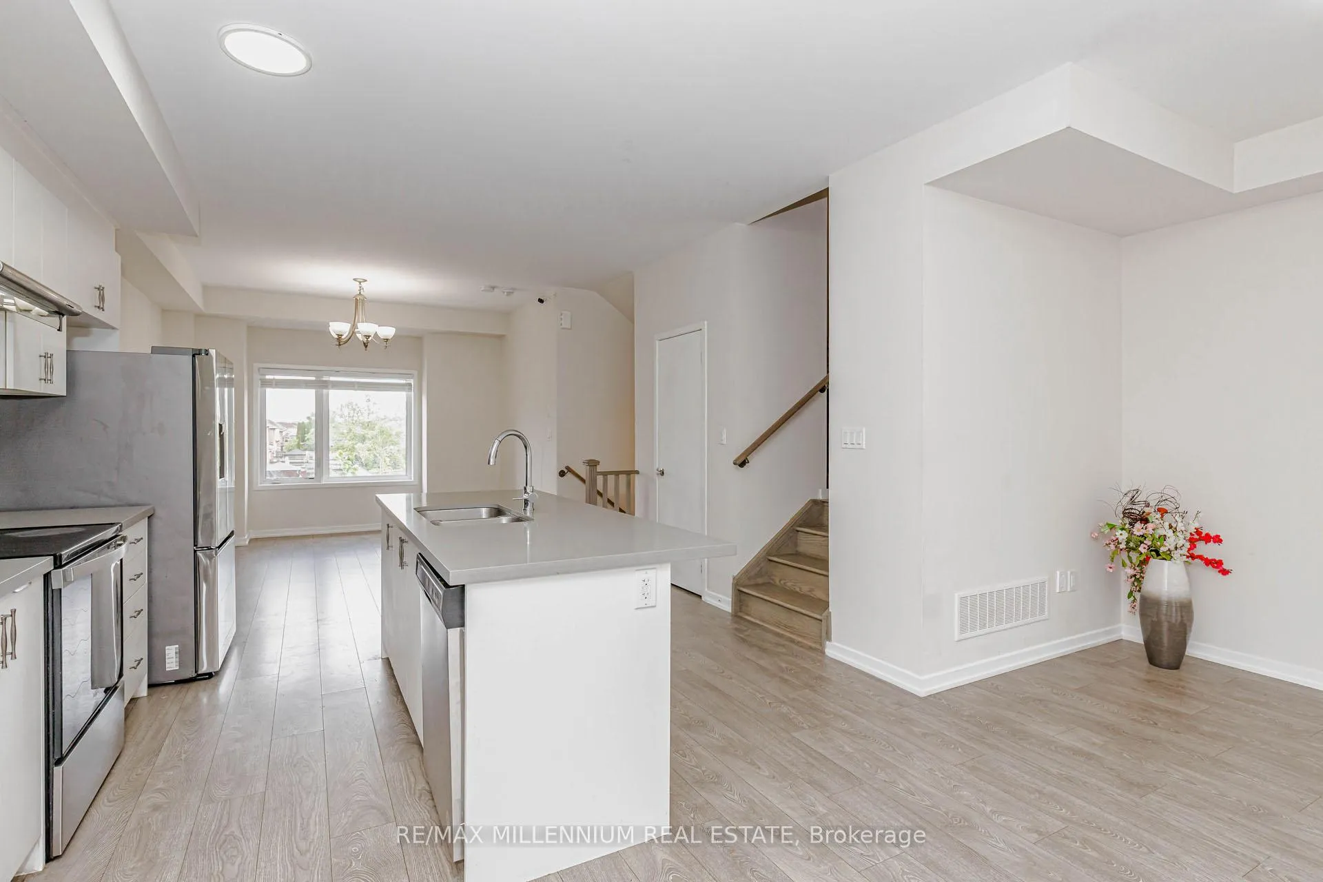 Photo 14 of 11 Lambert Lane, Caledon, Bolton East — HOMEH