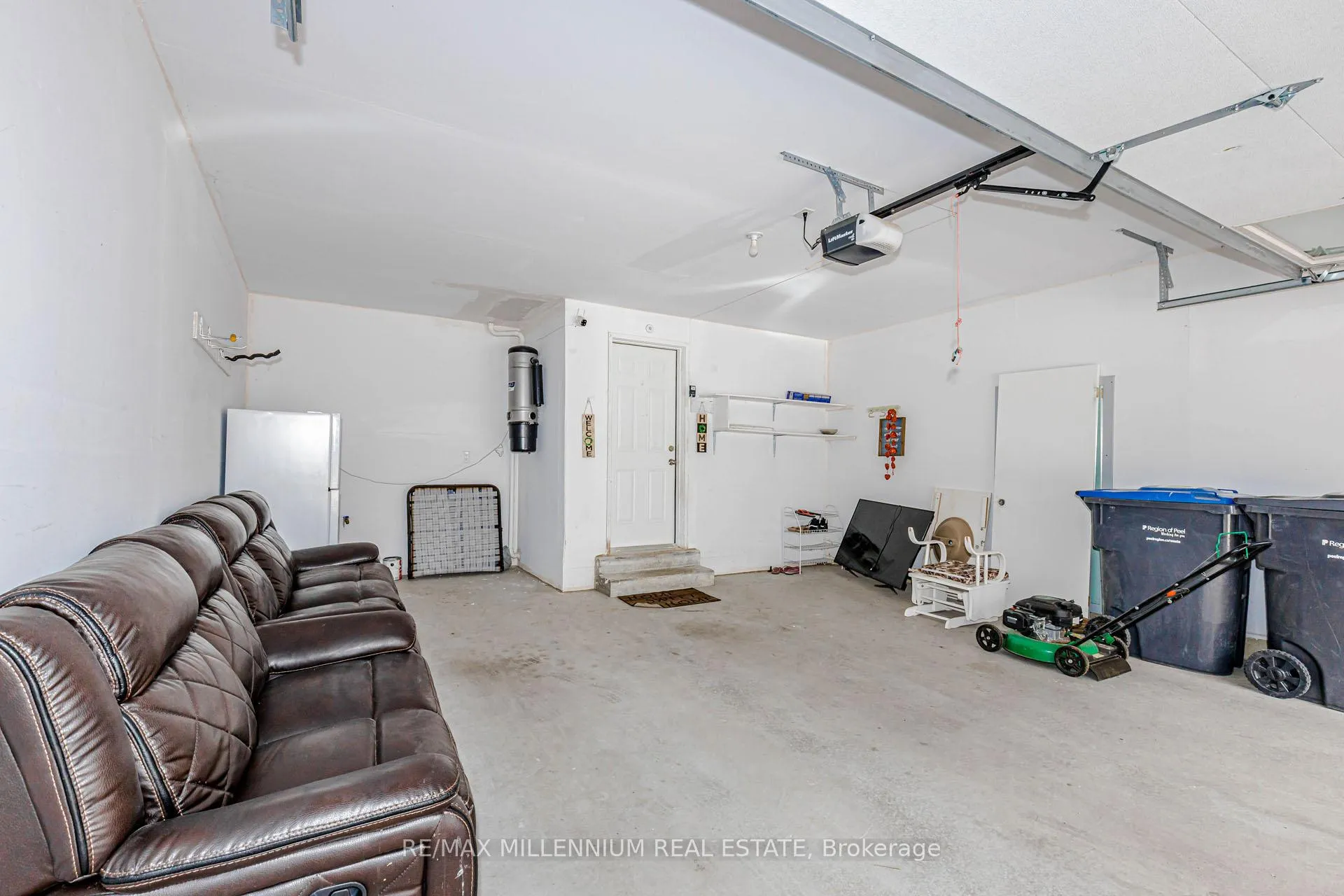 Photo 45 of 11 Lambert Lane, Caledon, Bolton East — HOMEH