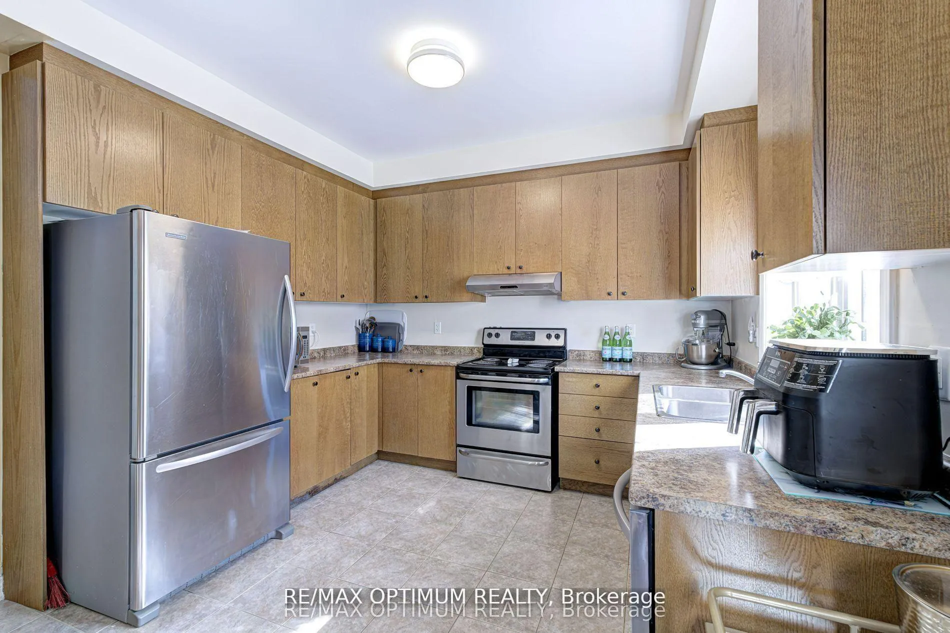 Photo 8 of 12 Gatlin Street, Brampton, Bram West — HOMEH