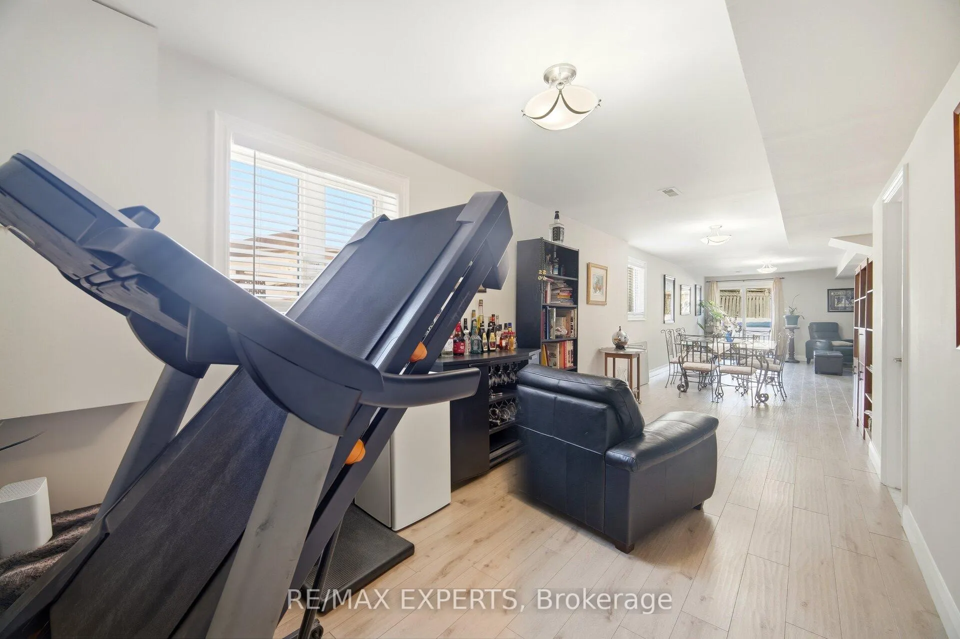 Photo 30 of 75 Corkwood Crescent, Vaughan, Maple — HOMEH