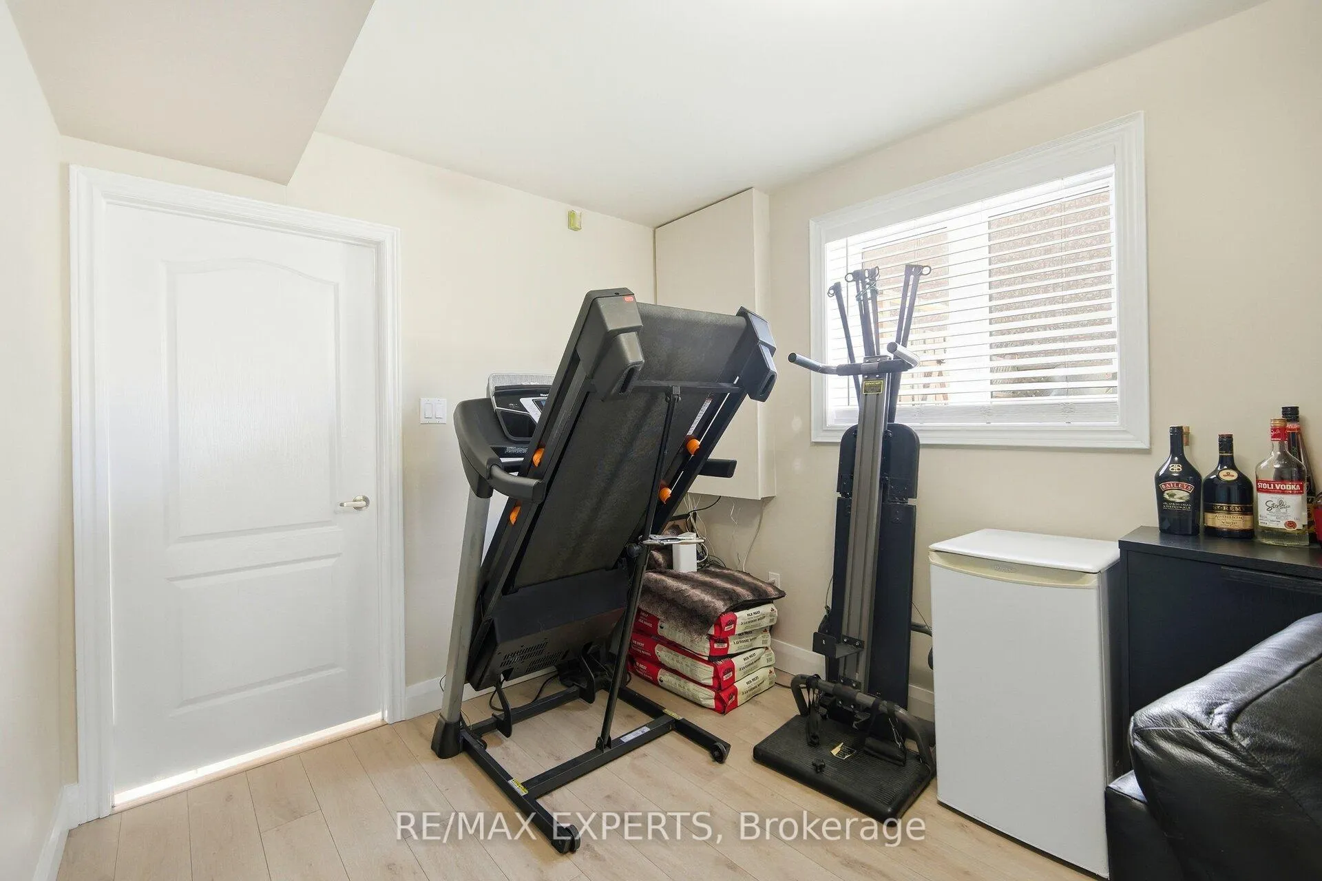 Photo 31 of 75 Corkwood Crescent, Vaughan, Maple — HOMEH