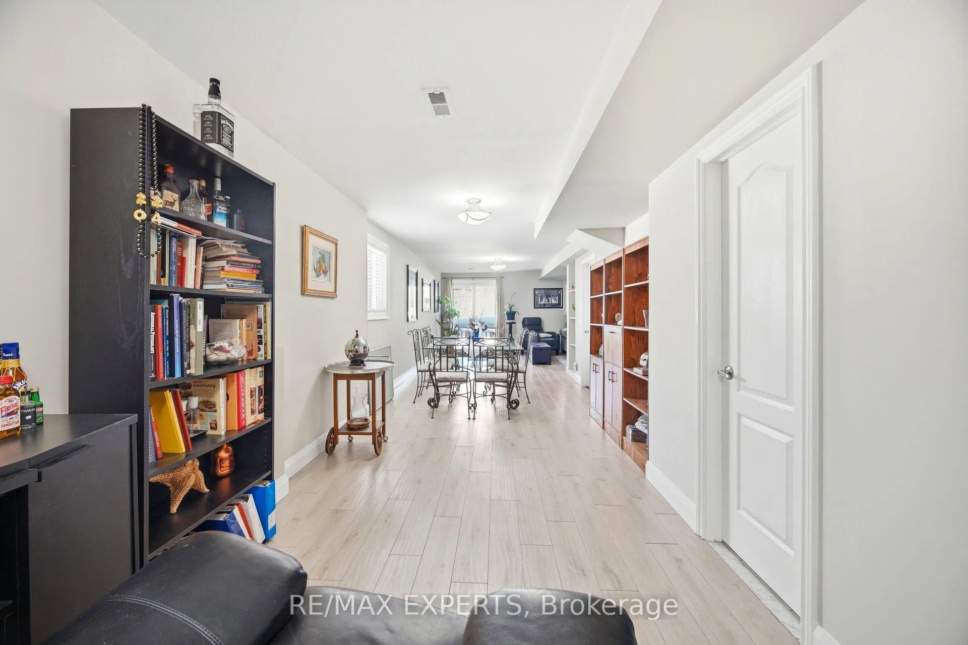 Photo 33 of 75 Corkwood Crescent, Vaughan, Maple — HOMEH
