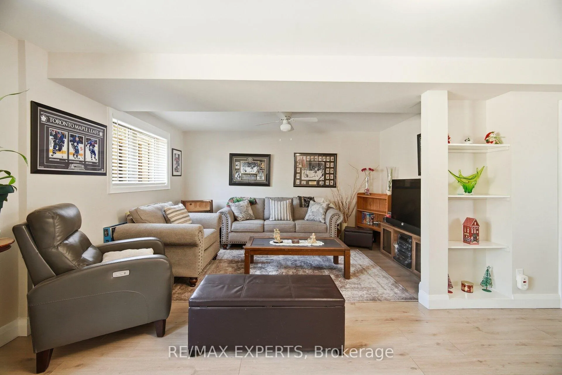 Photo 38 of 75 Corkwood Crescent, Vaughan, Maple — HOMEH
