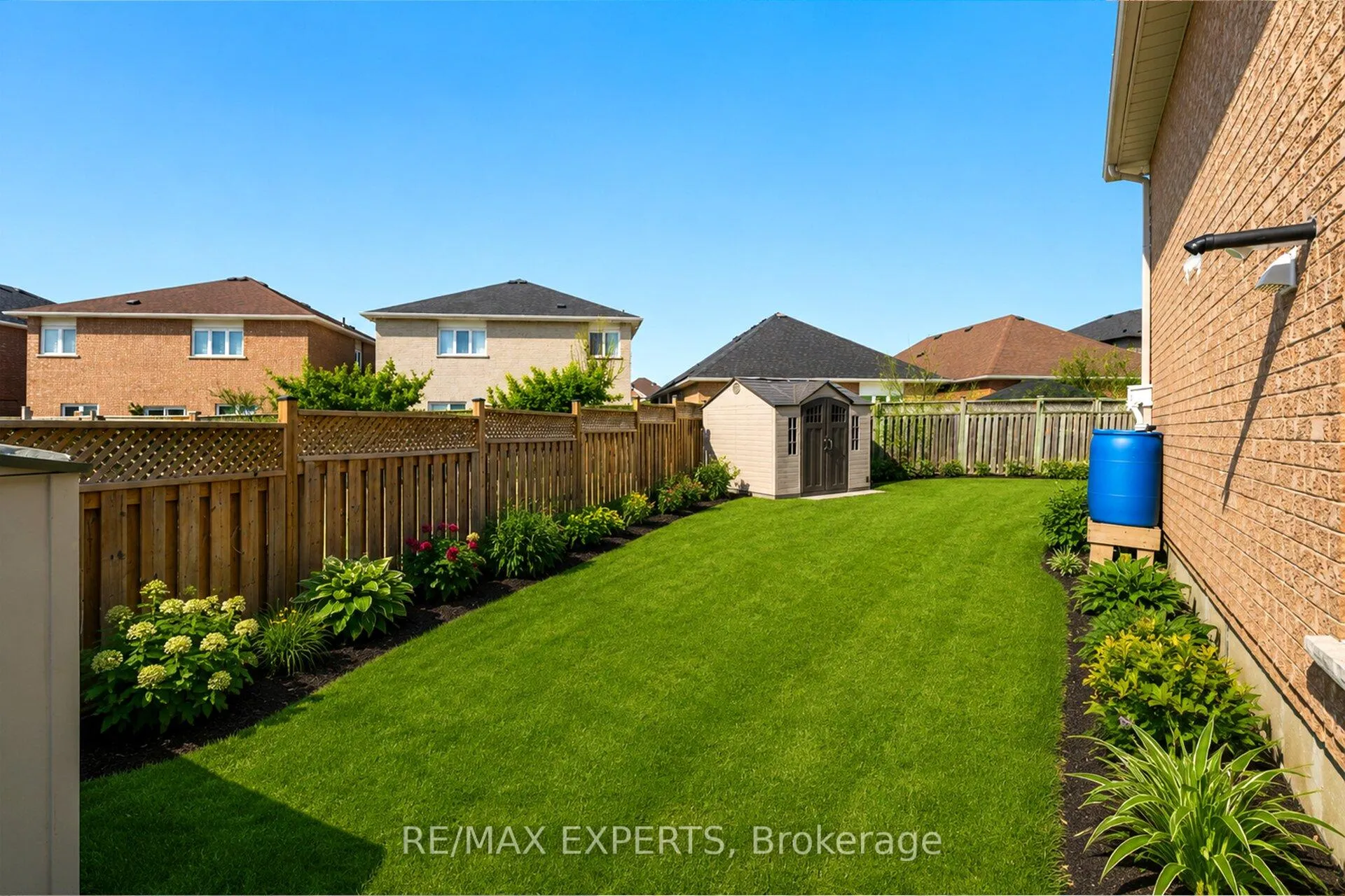 Photo 47 of 75 Corkwood Crescent, Vaughan, Maple — HOMEH
