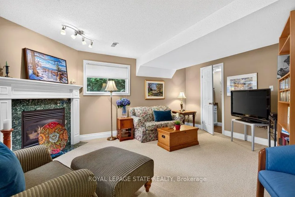 Photo 6 of Unit 30, 44 Frances Avenue, Hamilton, Lakeshore — HOMEH