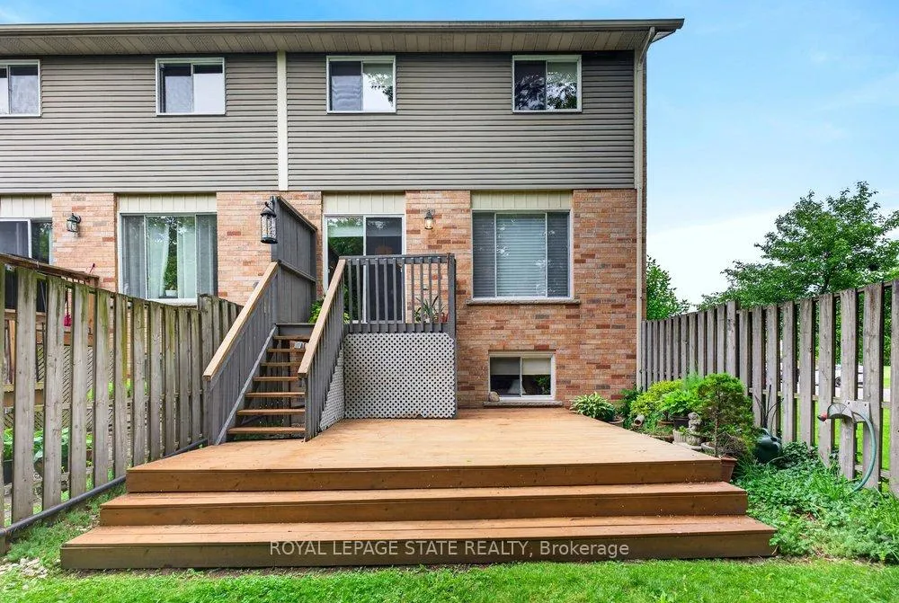 Photo 7 of Unit 30, 44 Frances Avenue, Hamilton, Lakeshore — HOMEH