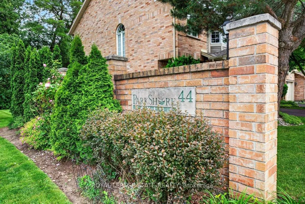 Photo 9 of Unit 30, 44 Frances Avenue, Hamilton, Lakeshore — HOMEH