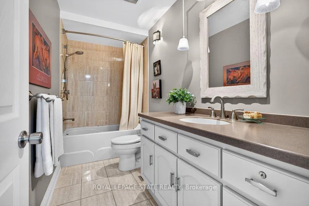Photo 33 of Unit 30, 44 Frances Avenue, Hamilton, Lakeshore — HOMEH