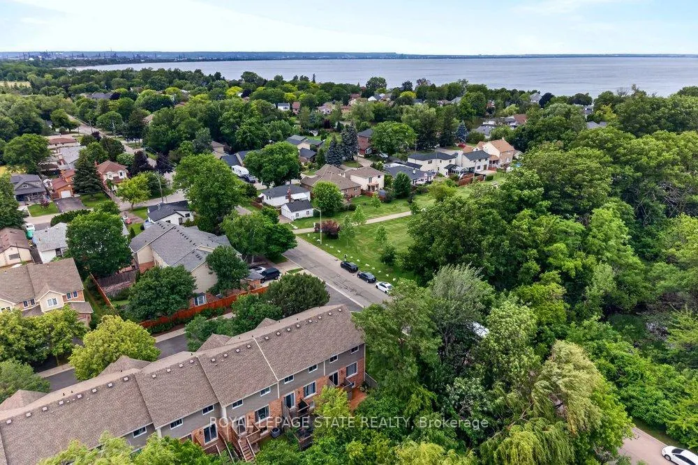 Photo 44 of Unit 30, 44 Frances Avenue, Hamilton, Lakeshore — HOMEH